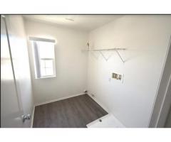 Immaculate, vacant-excellent condition!!!