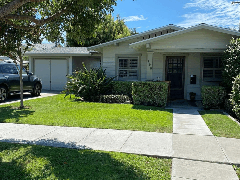 2/1BA FOR RENT 126 S Parker St, Orange, CA 92868